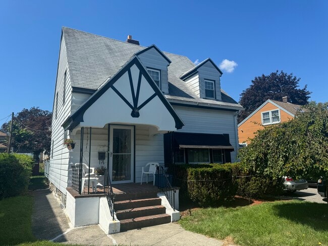 Building Photo - 305 Harrington Way Rental