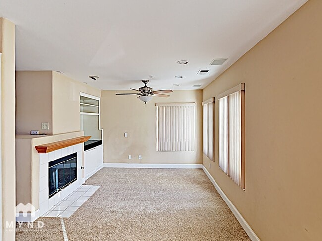 Photo - 275 Brookview Ct