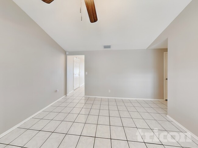 Photo - 8504 Willow Forest Ct