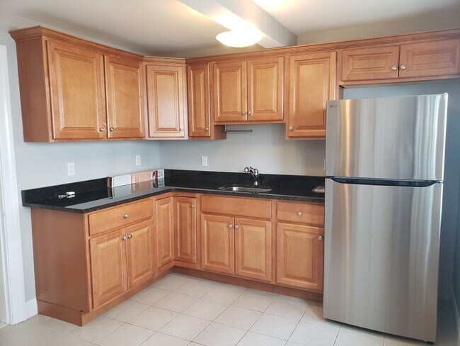 Building Photo - 20 Mermaid Ave Unit 1 Rental