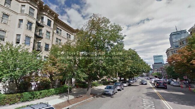Photo - 1111 Boylston St