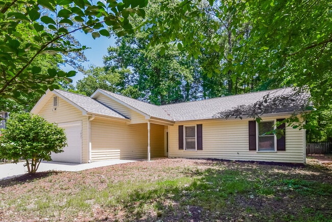 Photo - 303 Morgans Turn