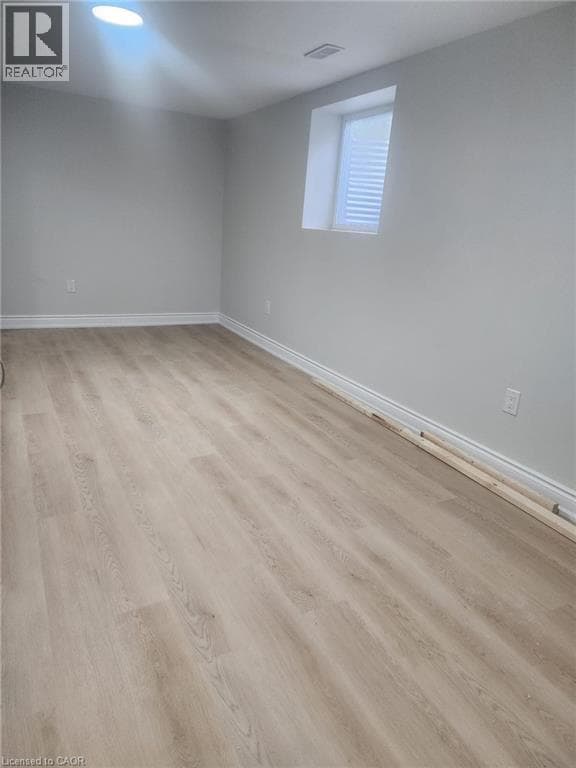 Photo - 275 Kingswood Dr