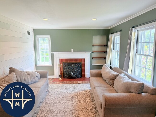 Photo - 10431 W Hillside Ave