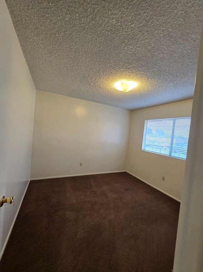 Photo - 5101 Appleblossom Dr Unit 08