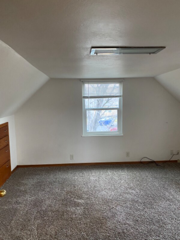 Photo - 1042 W Cascade Ave Unit B