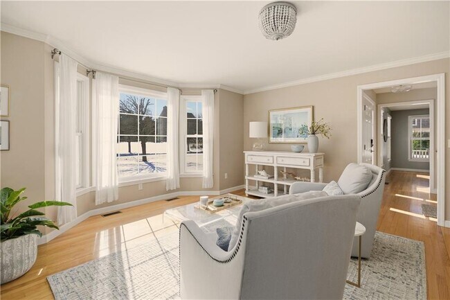 Photo - 105 Lilac Ln