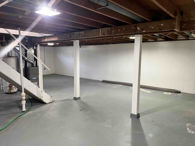 Photo - 1514 Spruce Hills Dr