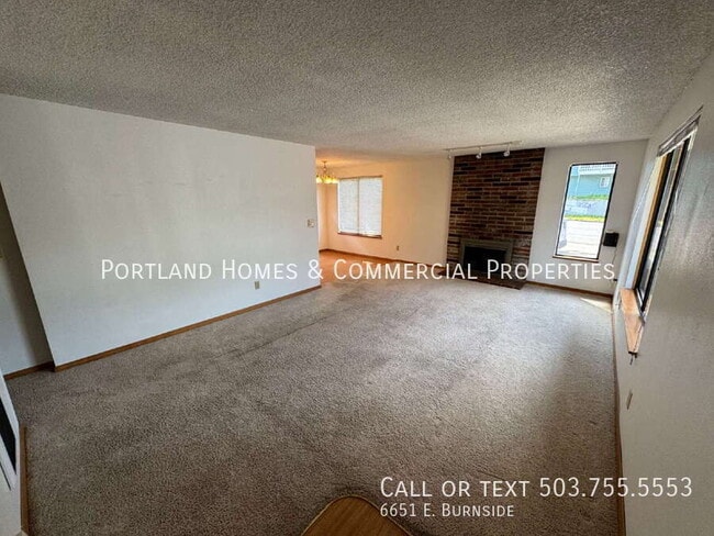 Photo - 6651 E. Burnside-