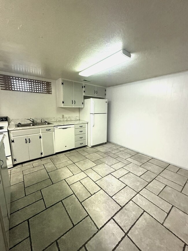 Photo - 3429 Quincy Ave