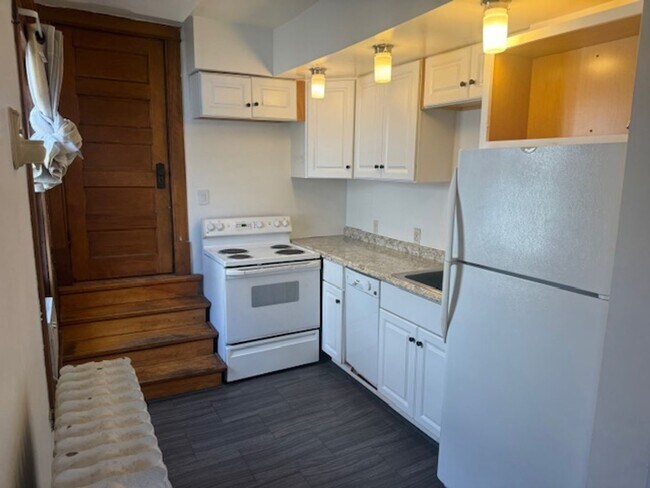 Photo - 3112 Fremont Ave S Unidad 2