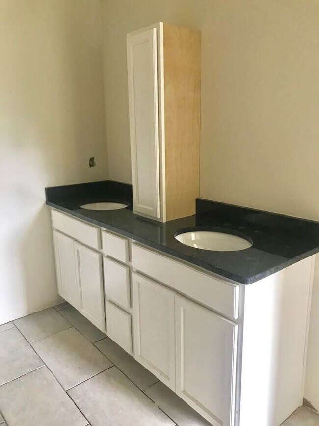 Photo - 4167 Lennox Wy