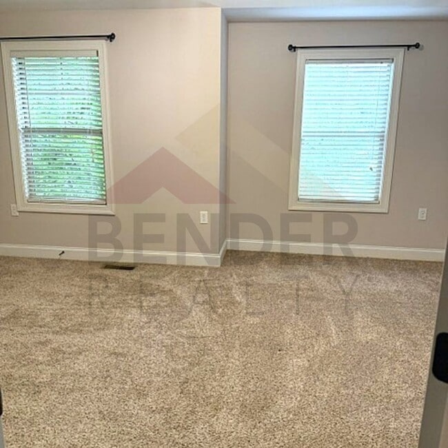 Photo - **REDUCED** TOWNHOME IN THE CITY