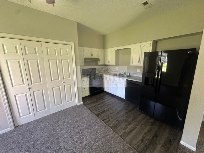 Photo - 3562 NE Independence Ave Unidad 3562