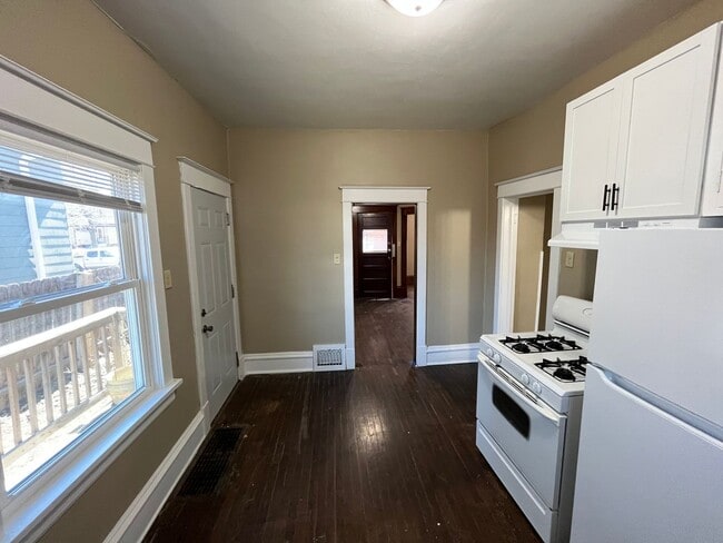 Photo - Fantastic 2 Bed 1 Bath Single Family Home in St. Paul! View and Get Approved TODAY!