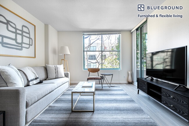 Photo - 2 Townsend St Unit FL3-ID427