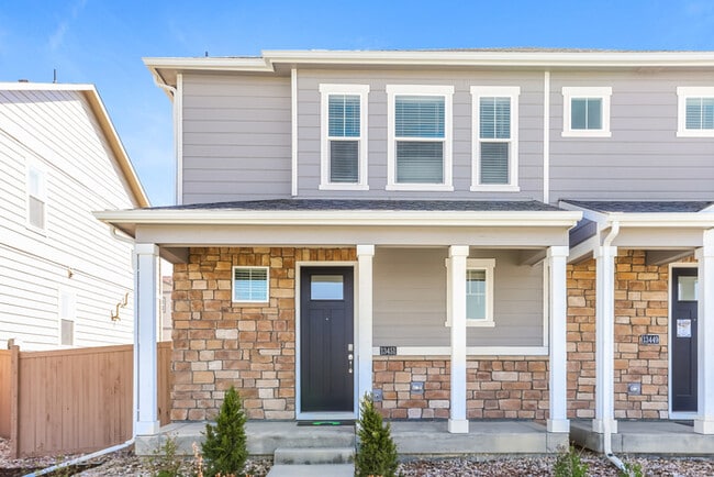 Building Photo - 13437 Oneida Ln