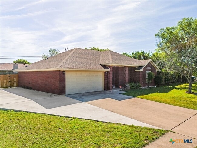 Building Photo - 3923 Oak Valley Dr