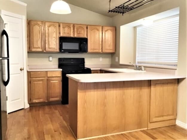 Photo - 1523 E 275 N