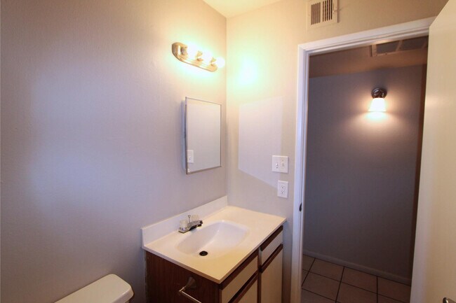 Photo - 1716 E 6th Ave Unit 1716