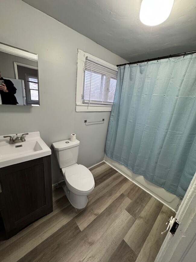 Photo - 207 W Grant St Unit 2