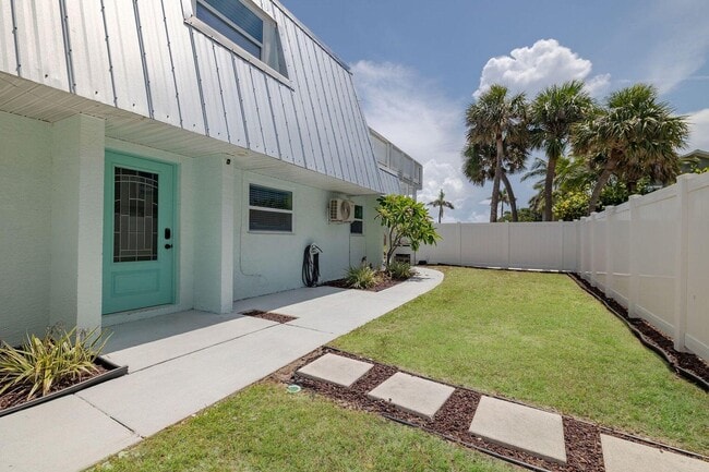 Building Photo - 346 Hernando St Rental