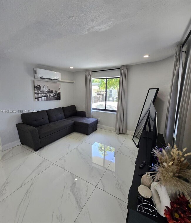 Photo - 1281 NE 110th St Unit 1281