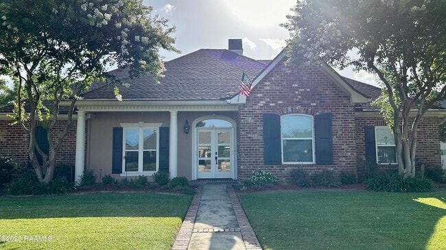 Building Photo - 102 Midland Dr Rental