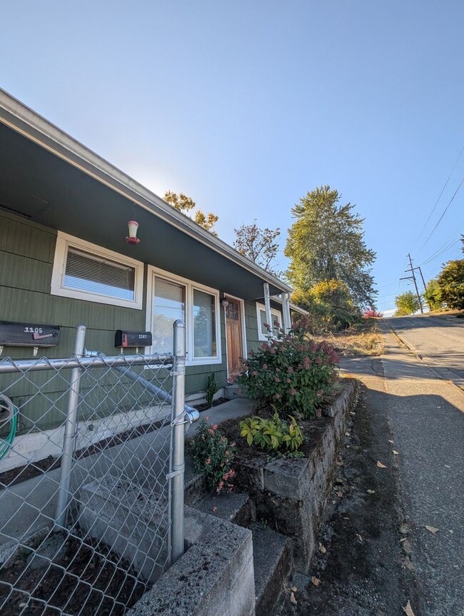 Photo - Well Maintained Duplex Unit in Bremerton, Available Now!