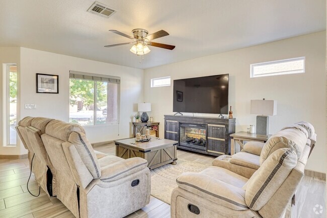 Building Photo - 1432 Tingley Dr Rental