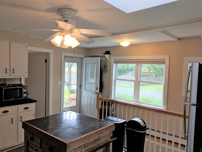 Photo - 2 Bedroom Remodeled Home with Lake Access
