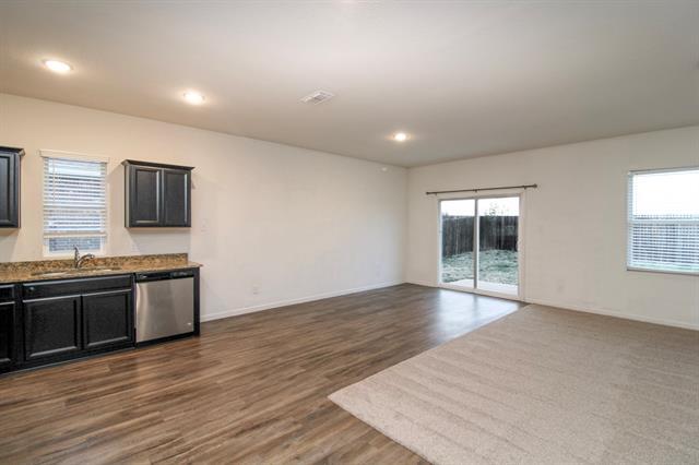 Photo - 301 Indian Creek