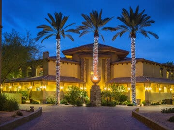At Night - 5350 E Deer Valley Dr Unit 2423