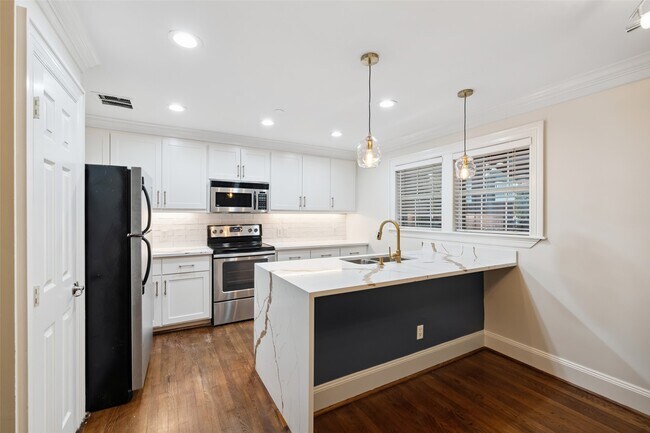 Photo - 1621 Heights Blvd Unit True