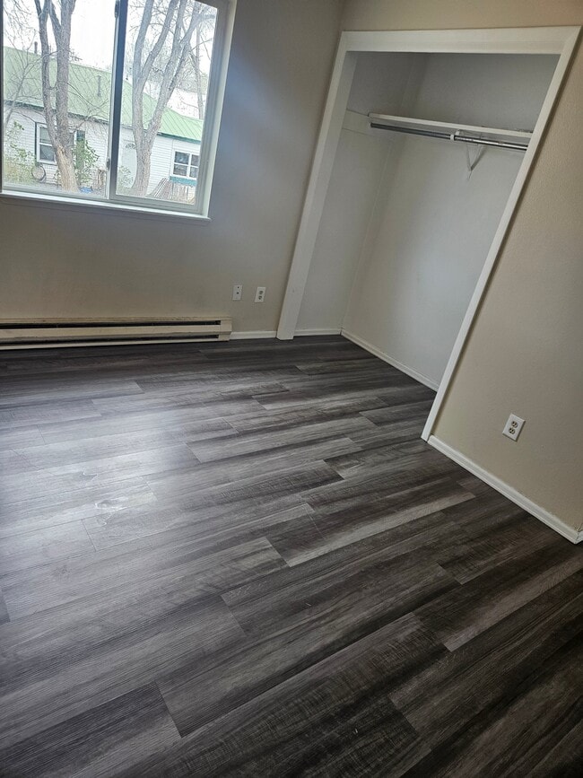 Photo - 1211 E Park Ave Unidad 1211 E. Park St.