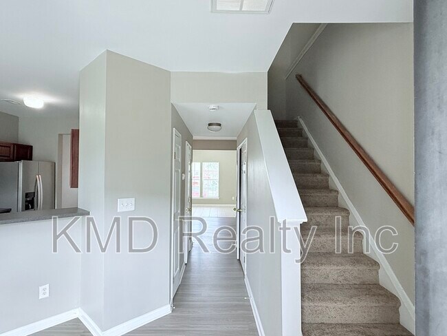 Photo - 4917 Sunburst Ln