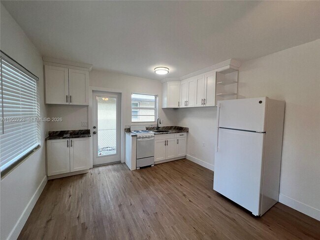 Photo - 522 N J St Unidad 522