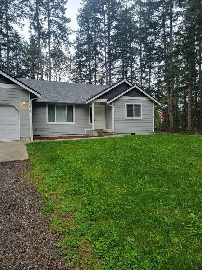 Clearwood/Yelm 3 bedroom, 2 bath Rambler. ... - Clearwood/Yelm 3 bedroom, 2 bath Rambler. ... House