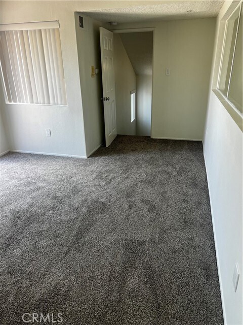 5131 Dunbar Dr