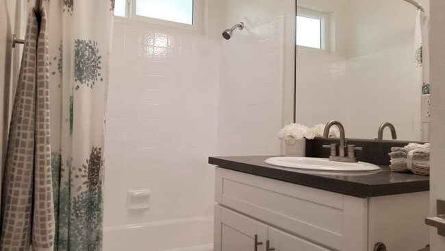 Photo - Bleu Apartments