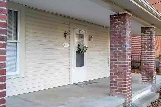 Photo - 135 Gilbert Ct