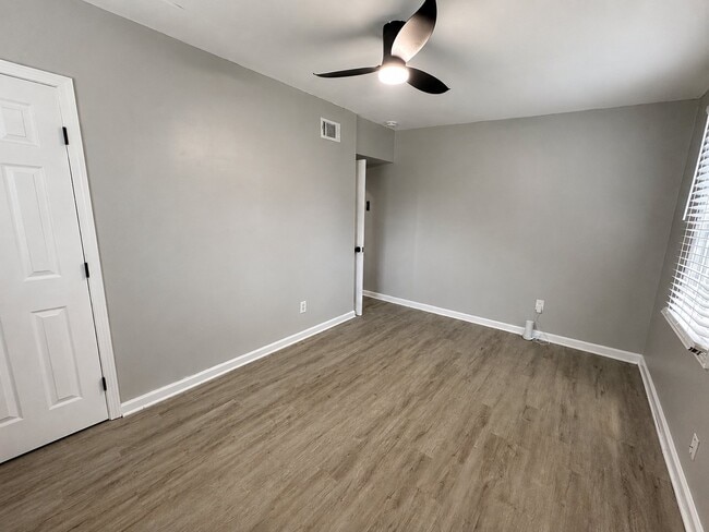 Photo - 1672 Thornton Pl SW Unidad B