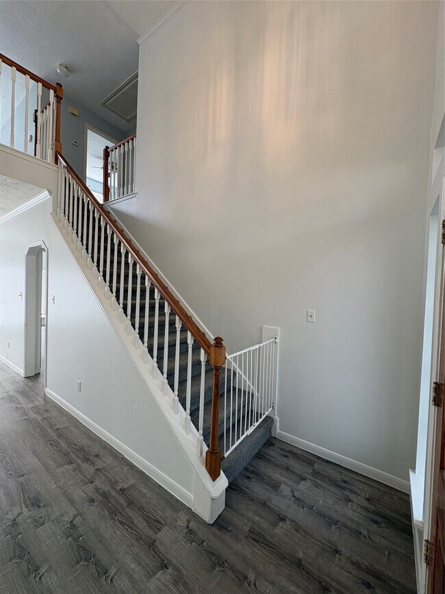 Building Photo - 6206 Paddle Wheel Dr