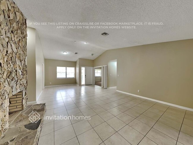 7010 NW 49th Pl