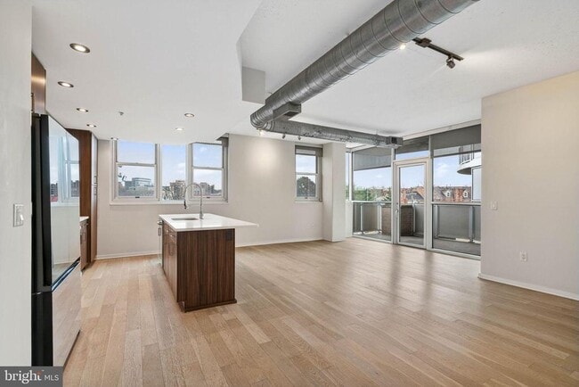 Photo - 3409 Wilson Blvd Unit 301