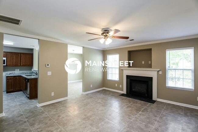Photo - 3 Bedroom Pet-Friendly Home in Greensboro, NC with Main Street Renewal