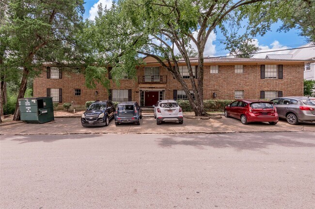 Photo - 818 University Ave Unit 7