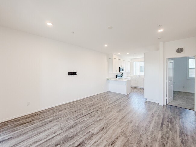 Photo - 1038 Cooper Pl