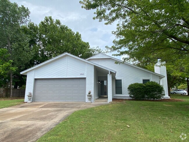 Building Photo - 3 bedroom house in Broken Arrow!!