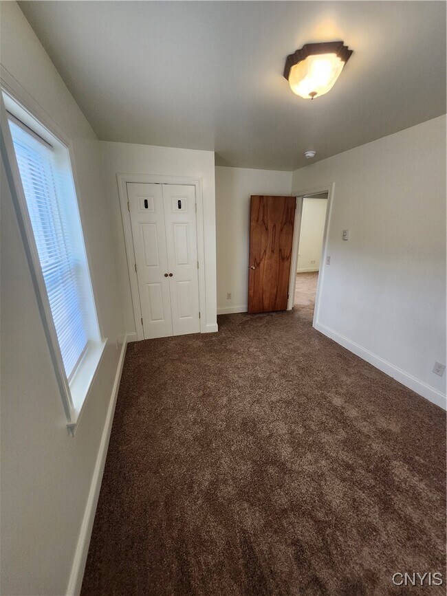 Photo - 2 Highland St